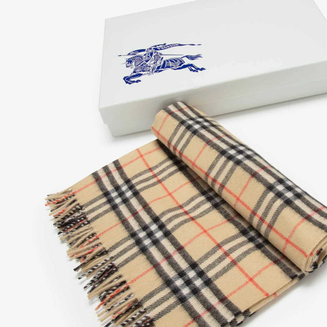 burberry-baby-blanket